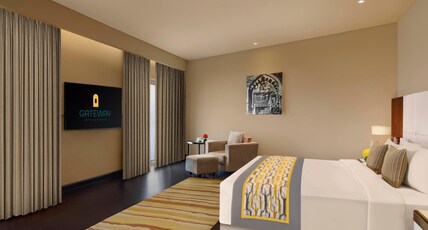 Gateway Nashik Room Type - Junior Suite King Bed