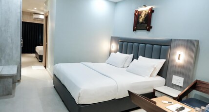 Hotel Lee Garden (5 min walk from Blue Flag beach) Room Type - Super Deluxe Family Room With Balcony Hotel Lee Garden (5 min walk from Blue Flag beach) Room Type - Super Deluxe Family Room With Balcony