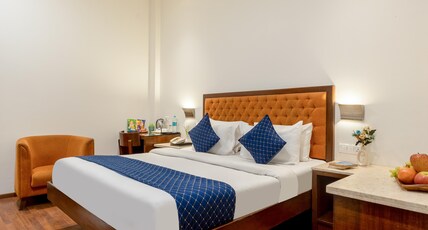 Hotel Aura @ 5 min from New Delhi Railway Station and Connaught Place Room Type - Deluxe Room