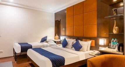 Hotel Aura @ 5 min from New Delhi Railway Station and Connaught Place Room Type - Triple  Room