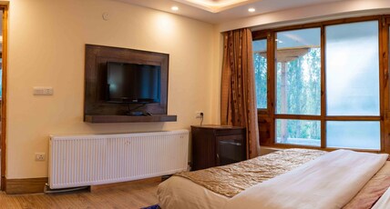Caravan Centre Room Type - Deluxe Rooms
