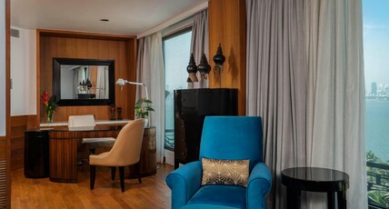 Intercontinental Marine Drive Room Type - 1 King Bed Junior Suite Bay View Non Smoking