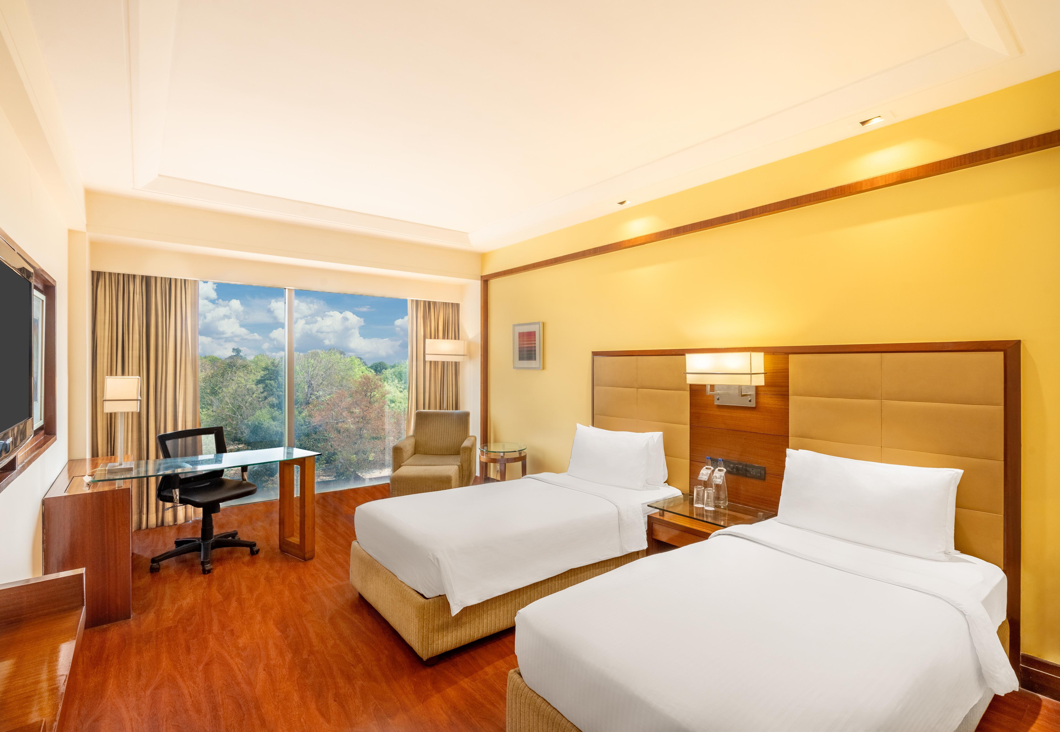 Park Inn by Radisson Gurgaon - Tap to explore photos