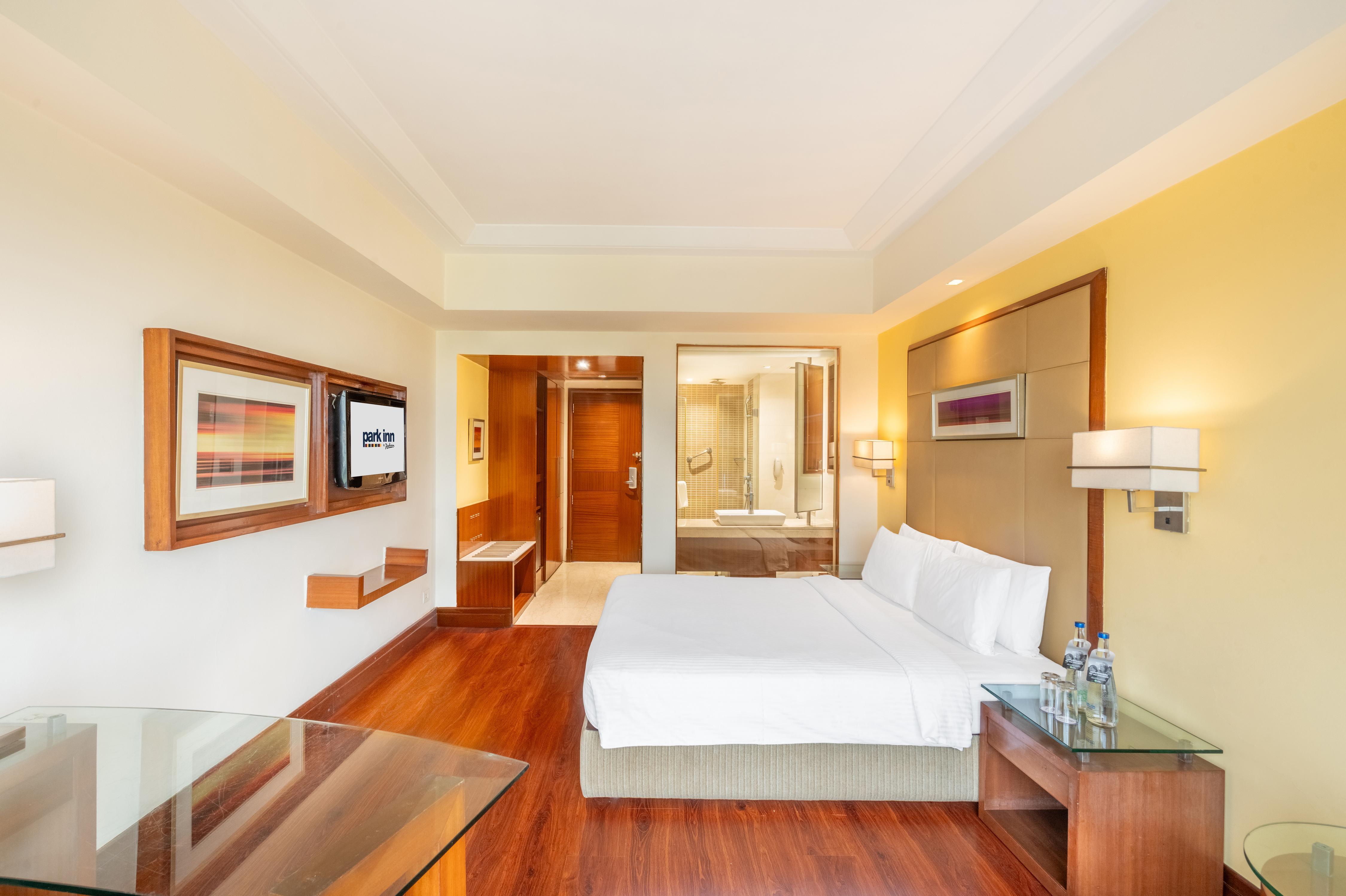 Park Inn by Radisson Gurgaon - Tap to explore photos