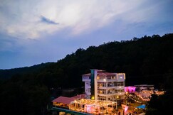 Hotel Rajpur Heights