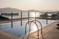 Hotel Udaigarh-Royal Heritage Retreat