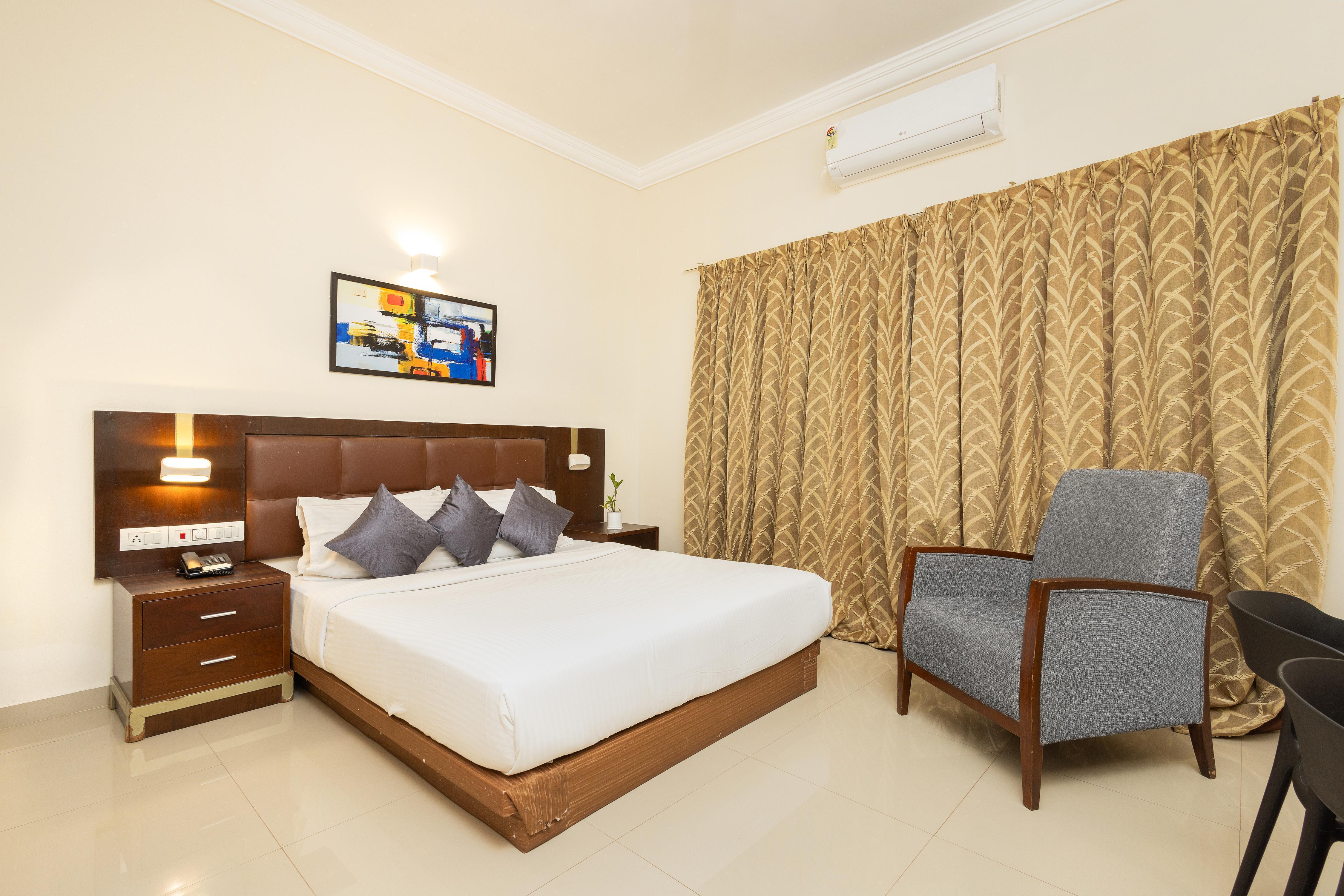 Senate Hotel Room Type - Classic Room- standard