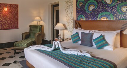 Ramada by Wyndham Udaipur Resort and Spa Room Type - Suite Villa-Bathtub, Separate Living Room, Central Courtyard View ( All meals )