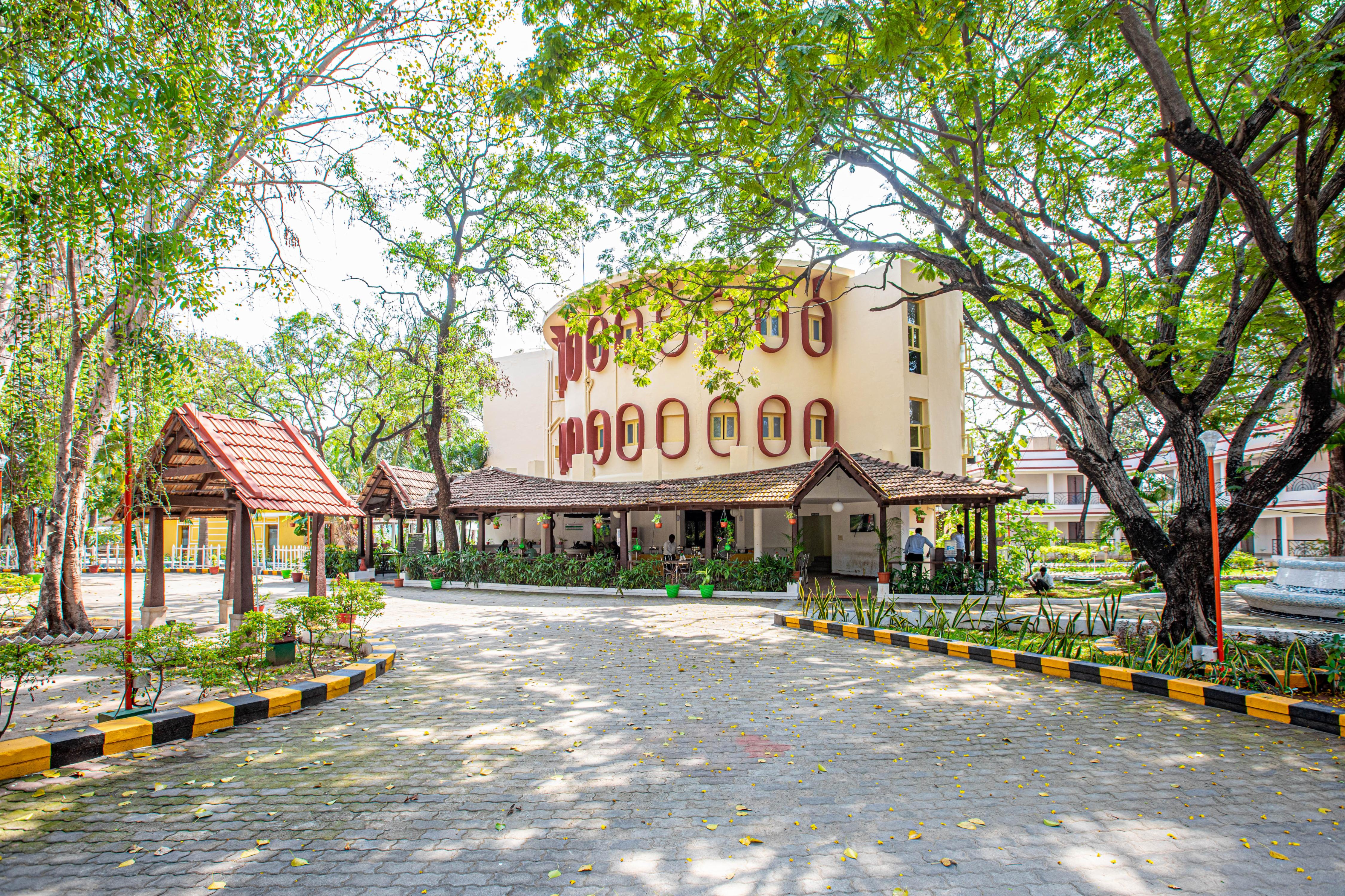 TTDC Highway Motel Ranipet by Hotel Tamilnadu - Tap to explore photos