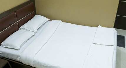 Hotel Ripon Palace Room Type - Common Double Non Attach Washroom Ac Room