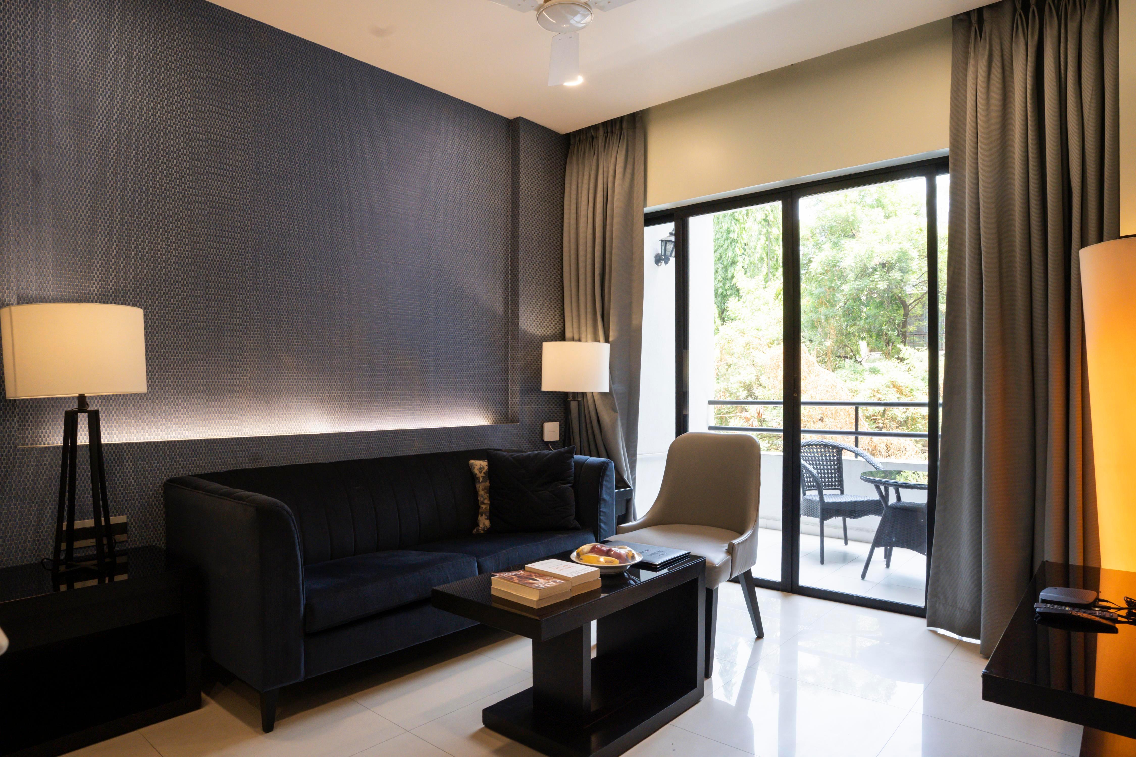AR Suites Fontana Bay-Kalyani Nagar - Tap to explore photos