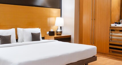 Udman Hotel, Panchshila Park Room Type - Deluxe Room