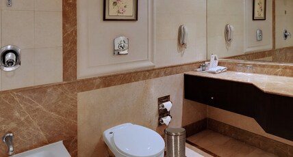 JJ Plaza JHV Cantonment Varanasi Room Type - 1 Twin Bed, Mobility Accessible, Non-Smoking