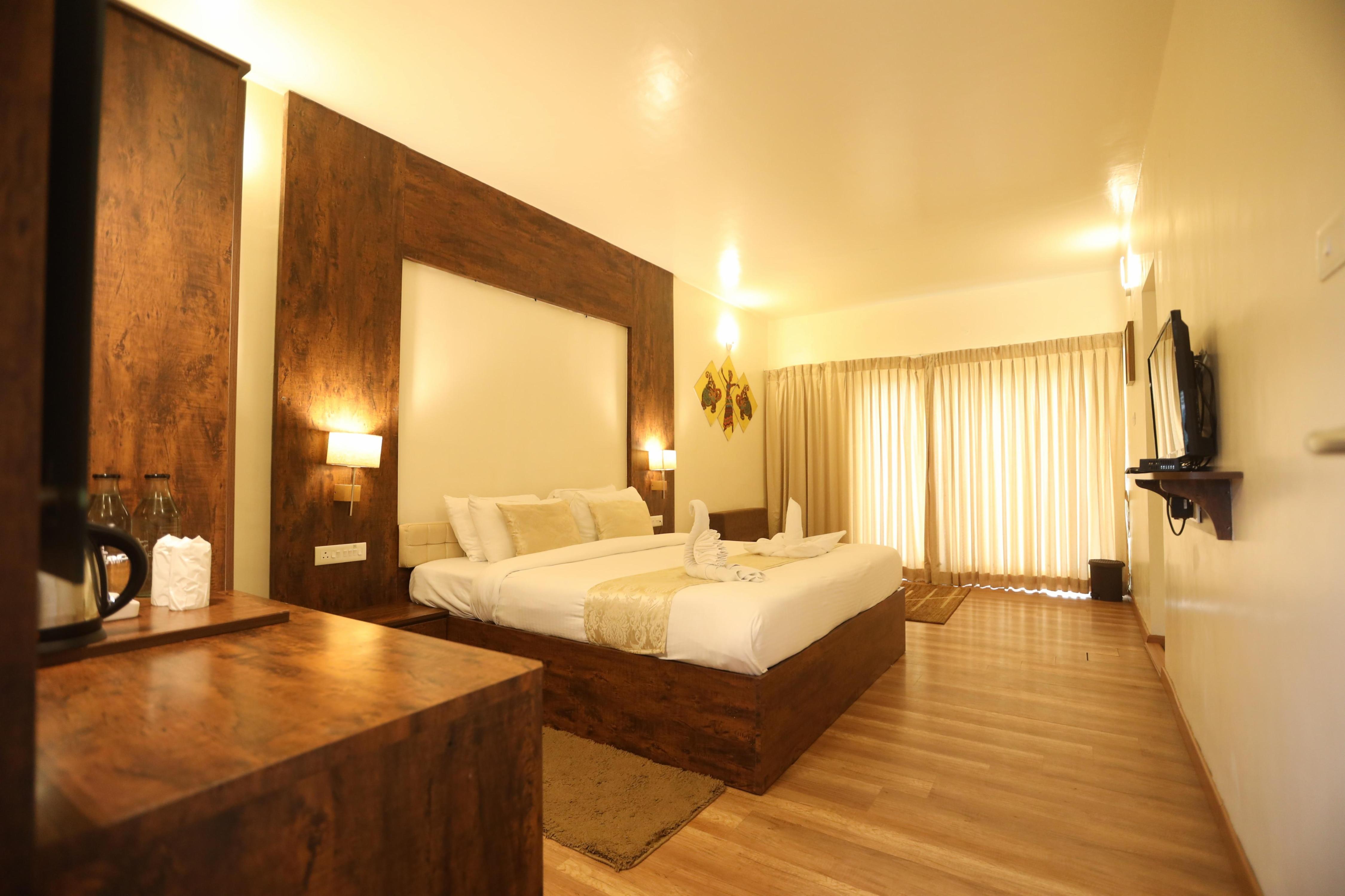 Delightz Inn Room Type - Exotic Mountain View Room with Swing Balcony