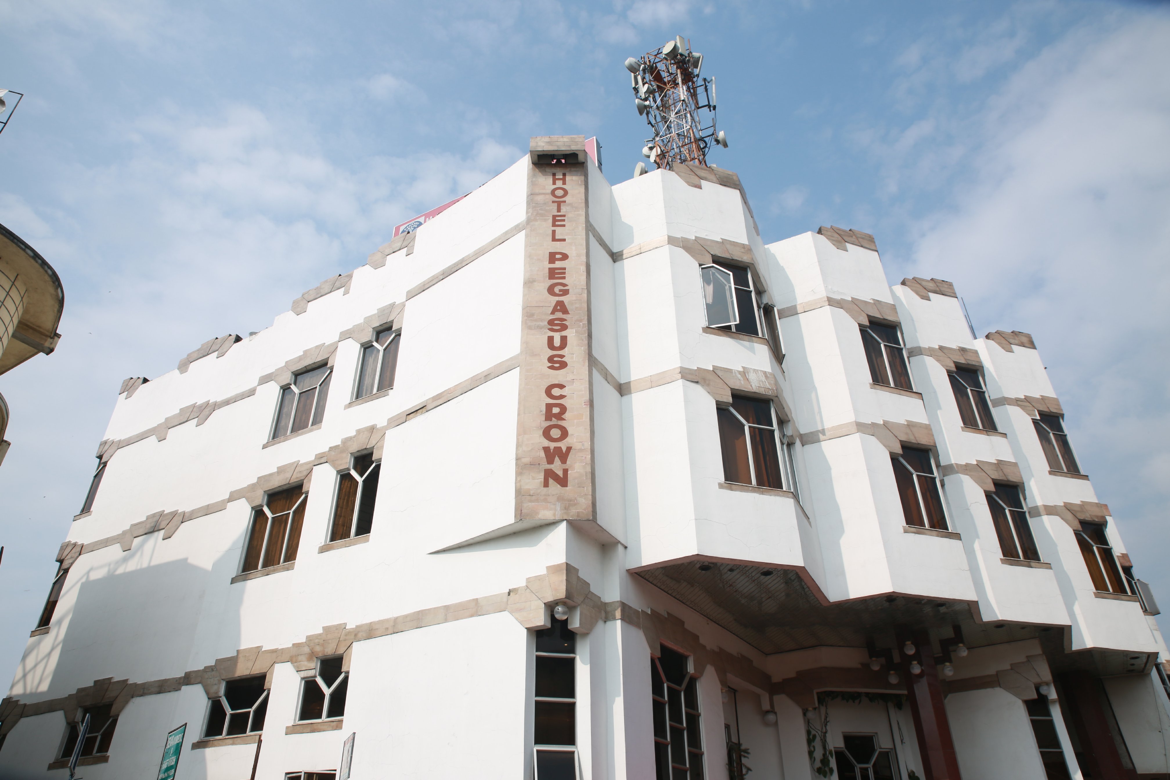 Hotel Pegasus Crown at City Centre