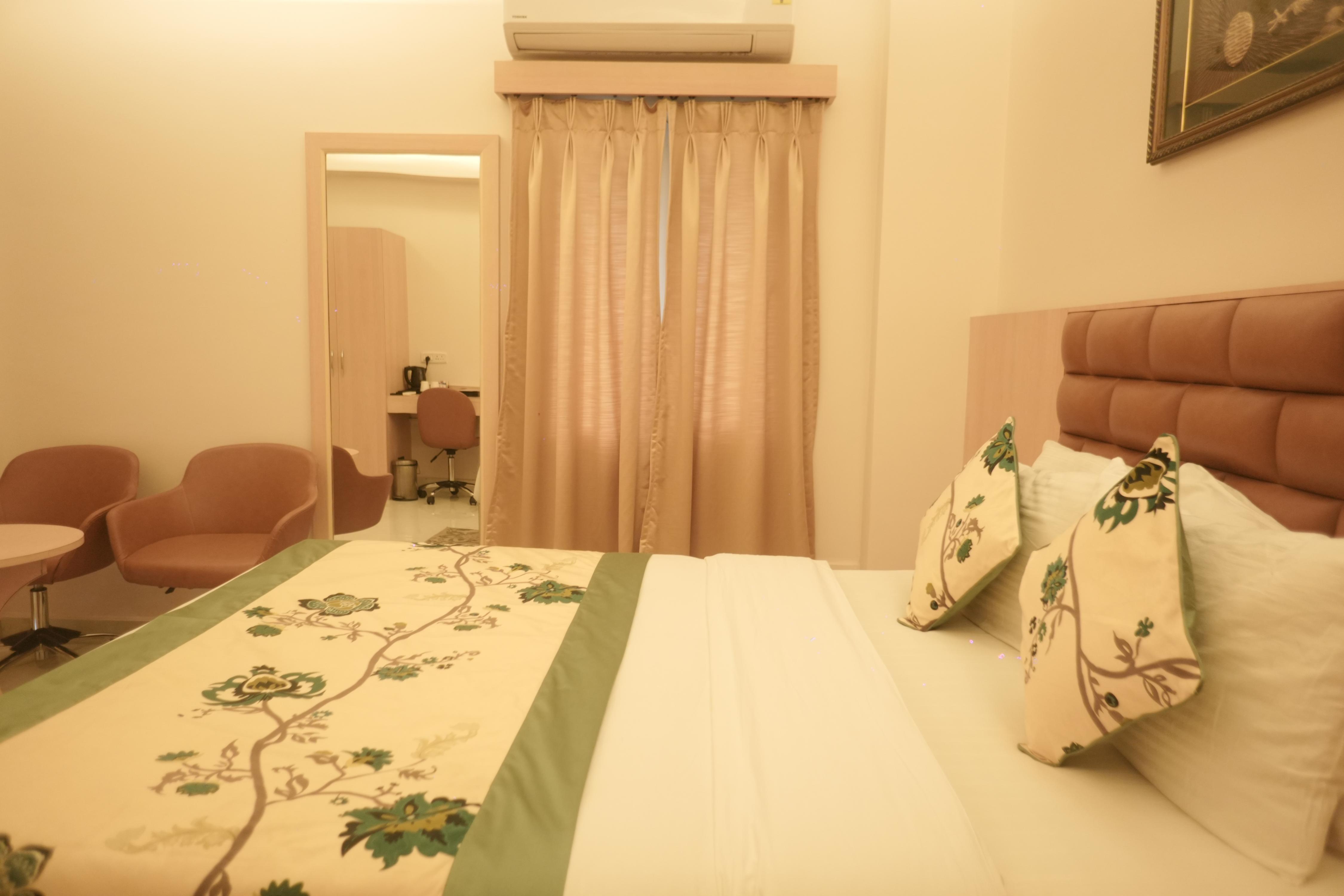 Hotel Nandan - Tap to explore photos