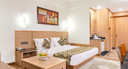 Comrade Inn - Near Jhelum Riverfront Room Type - Luxury Deluxe Room (Centrally Heated)