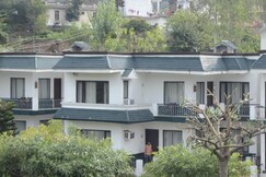 Hotel Van Durga Katra (10 mins Drive from Helipad)