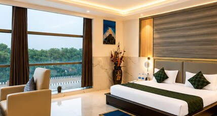 Hotel Delhi 37 by Star Group Room Type - Premium Suite With Free Airport Drop Hotel Delhi 37 by Star Group Room Type - Premium Suite With Free Airport Drop