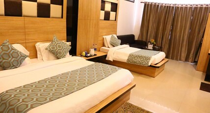 Hotel Shree Hari Niwas Room Type - Family 4 Bed Room