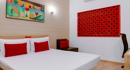 Red Fox by Lemon Tree Hotels, East Delhi Room Type - Superior King Room