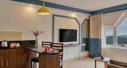 Sterling Ooty Elk Hill Room Type - Valley View Indulge Suite