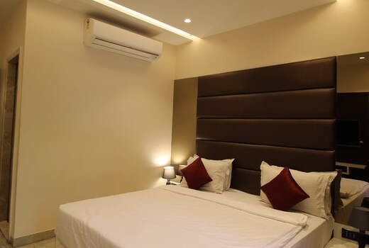 Shivam Hotel
