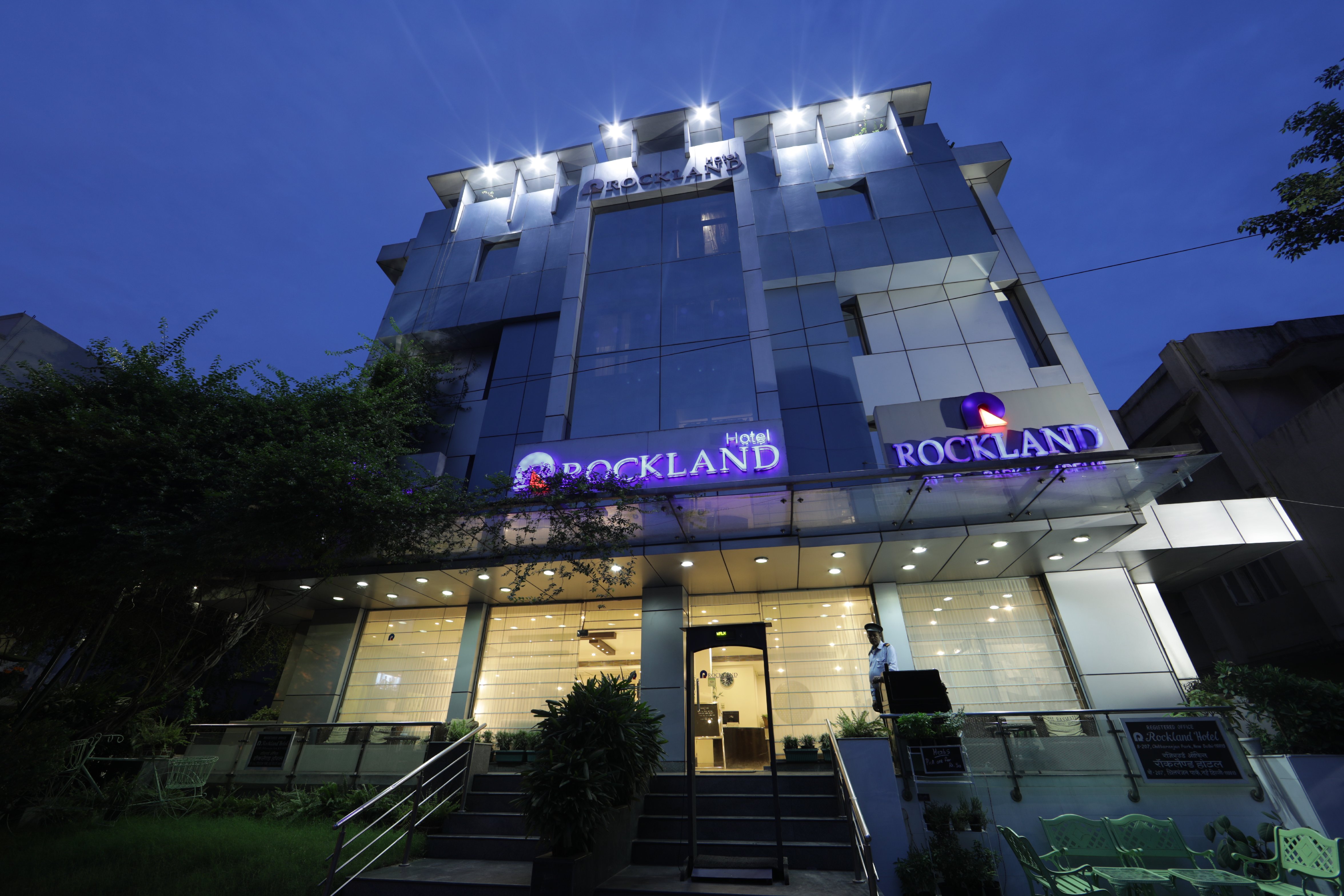 Hotel Rockland C R Park - Tap to explore photos