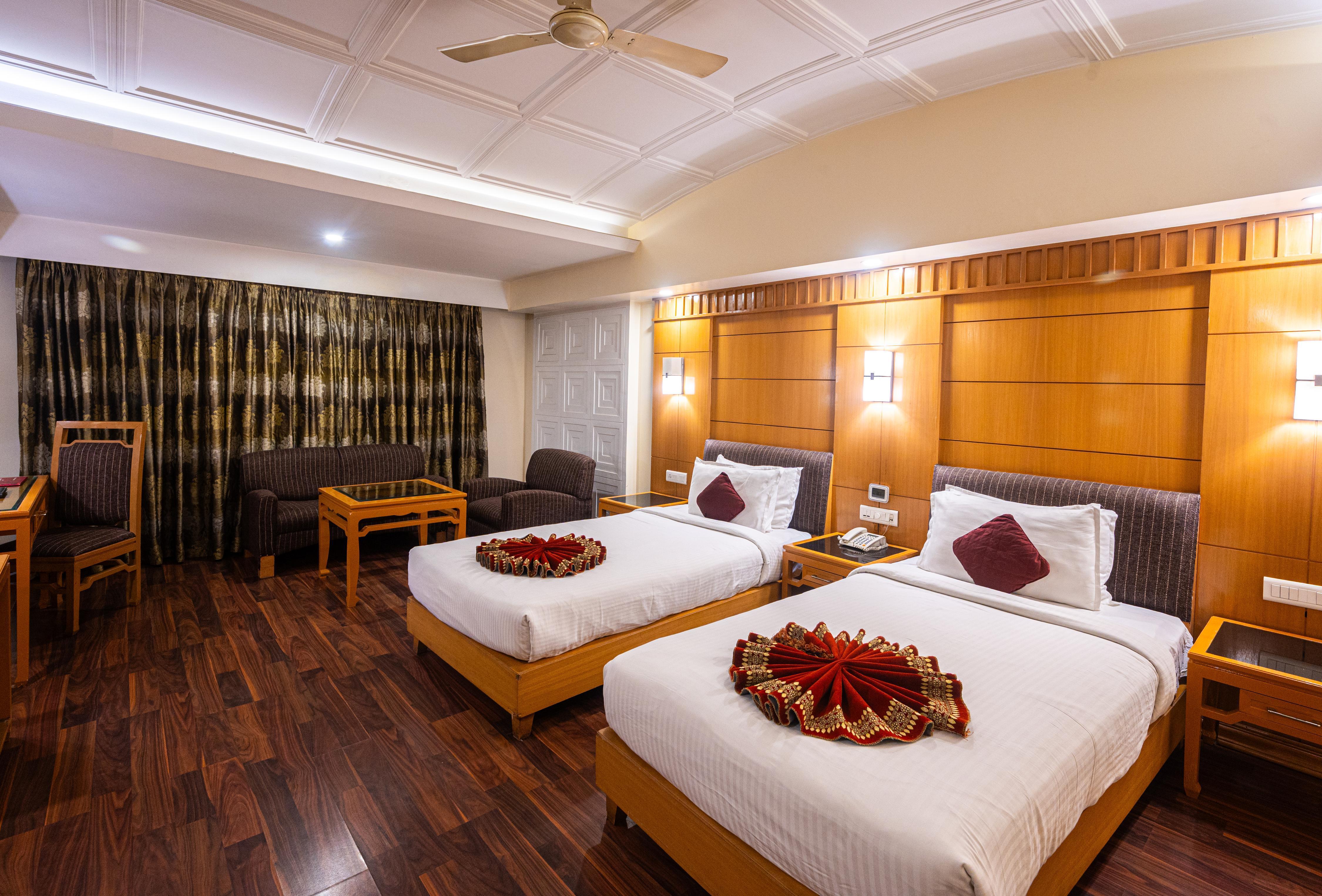 Hotel Babylon Inn - Tap to explore photos