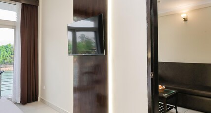 ECKO Antarman on the Ganges Room Type - Premium Suite with balcony (Ganga facing)