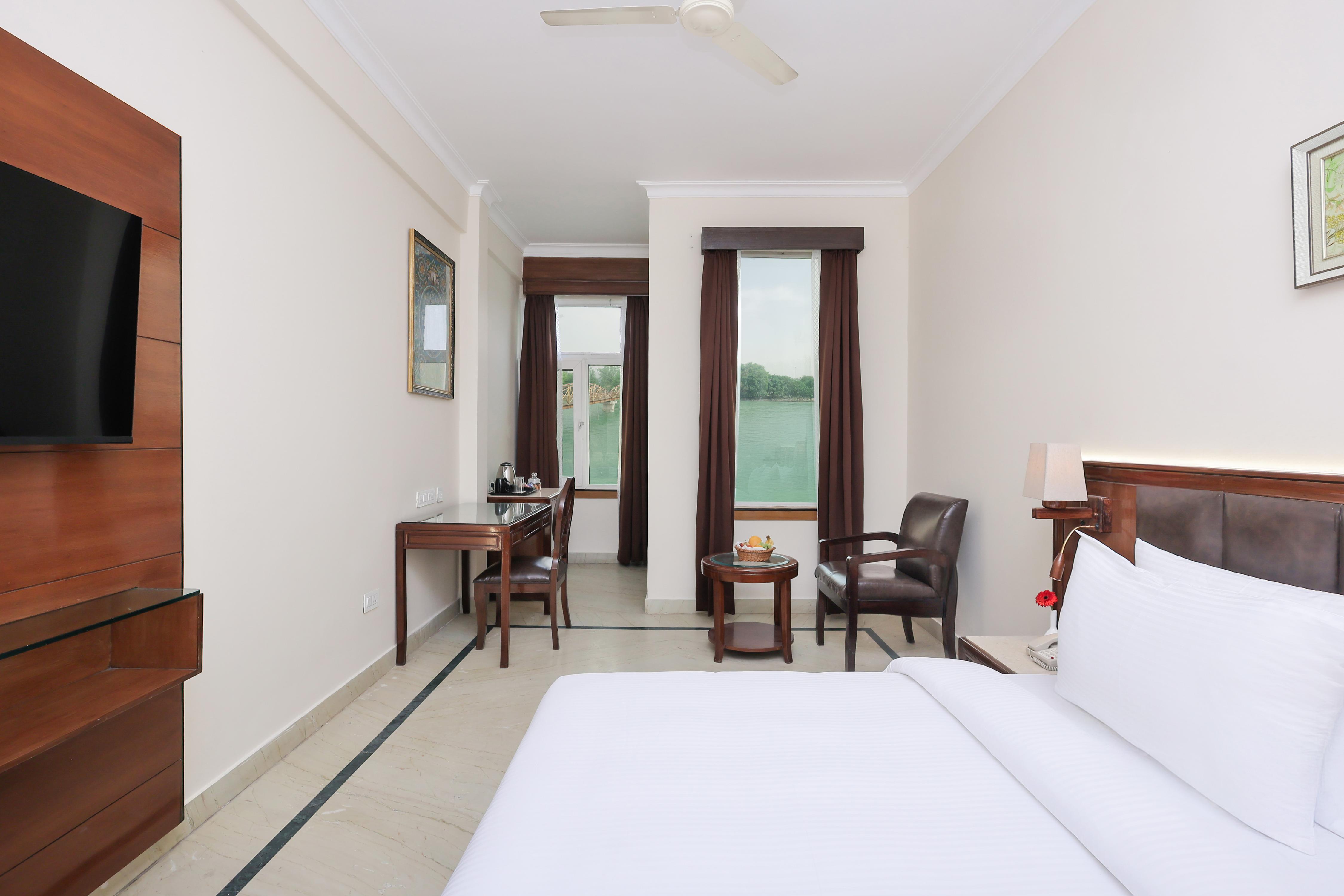 ECKO Antarman on the Ganges Room Type - Deluxe Room (Ganga facing)
