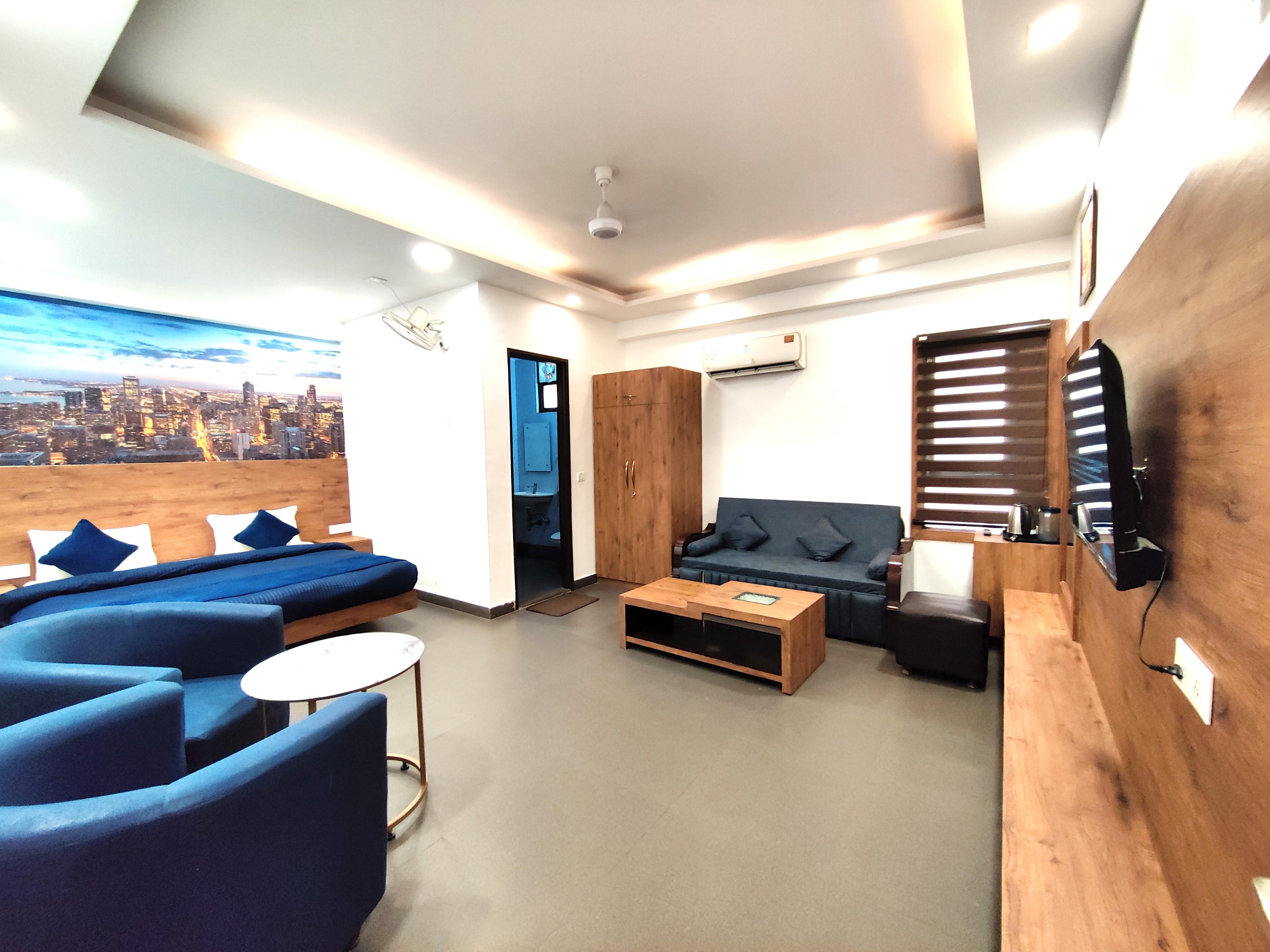 Hotel La Vista Room Type - Family Room AC For Four Person Hotel La Vista Room Type - Family Room AC For Four Person