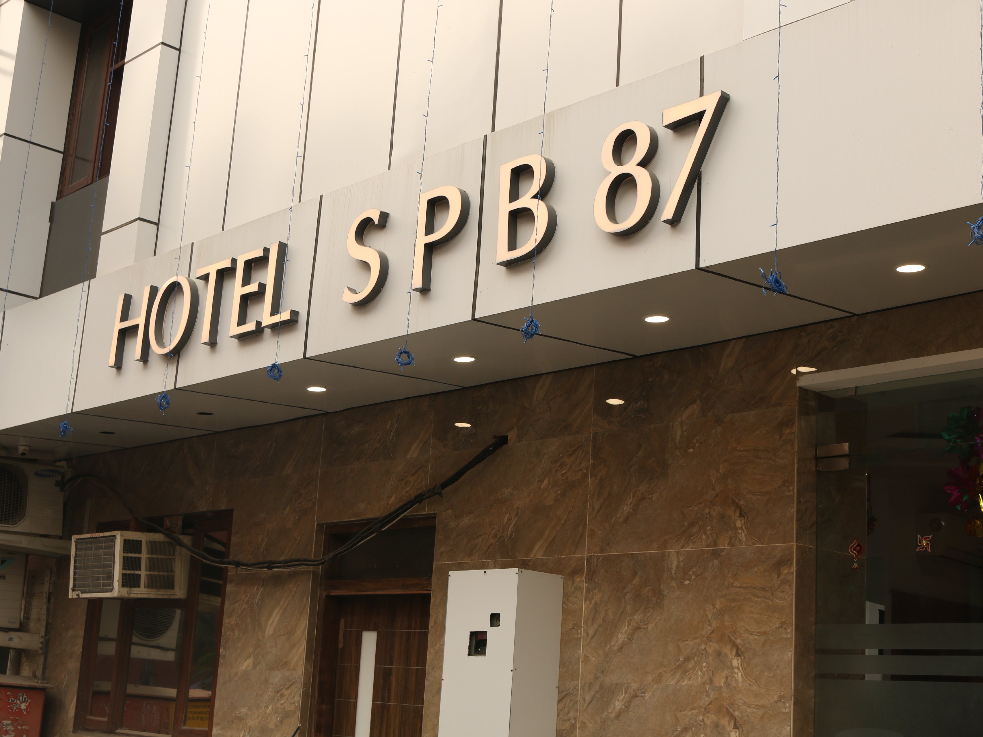 Hotel SPB 87 near Karol Bagh Metro Station - Tap to explore photos