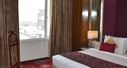 Ramada by Wyndham Ahmedabad Room Type - 1 King Bed Non-Smoking Mobility Accessible Room