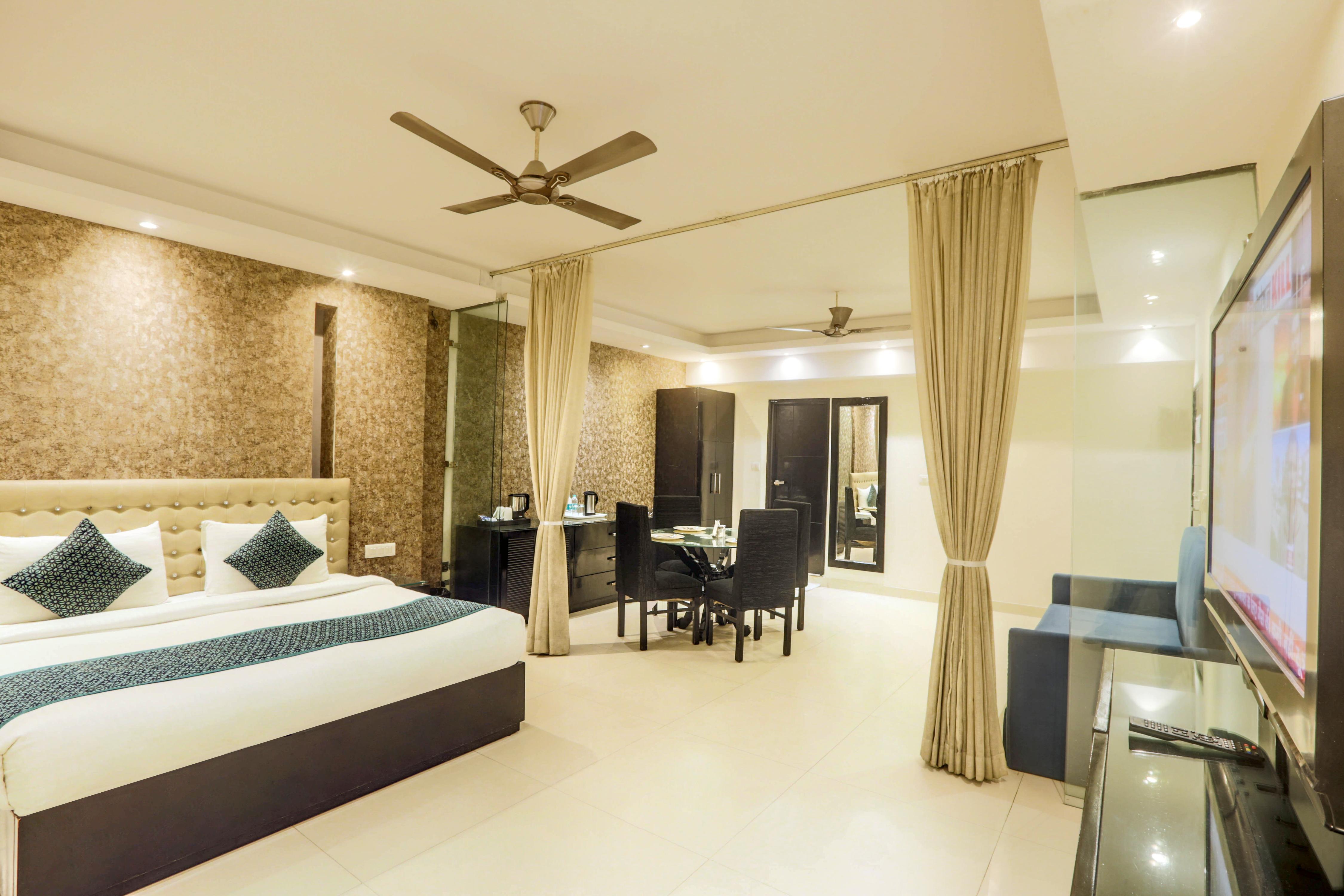 Hotel B Continental Room Type - Suite family room