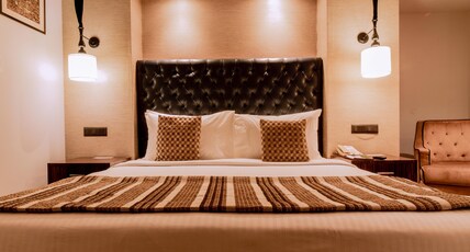 Sarovar Portico Jaipur Room Type - Superior Room - King Bed