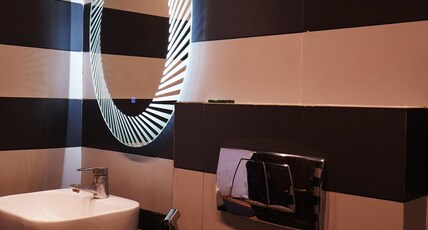 Hotel O Delhi Karol Bagh Room Type - Deluxe  Room with WIFI in the room