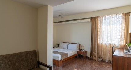 Whispering Palms Hotel, Jaipur Room Type - Deluxe Room