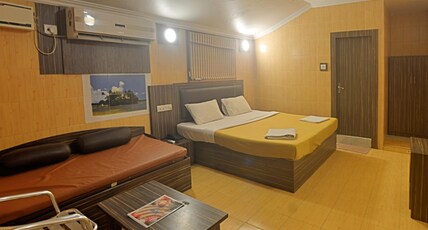 Blue Bay  Beach Resort Room Type - Deluxe Room