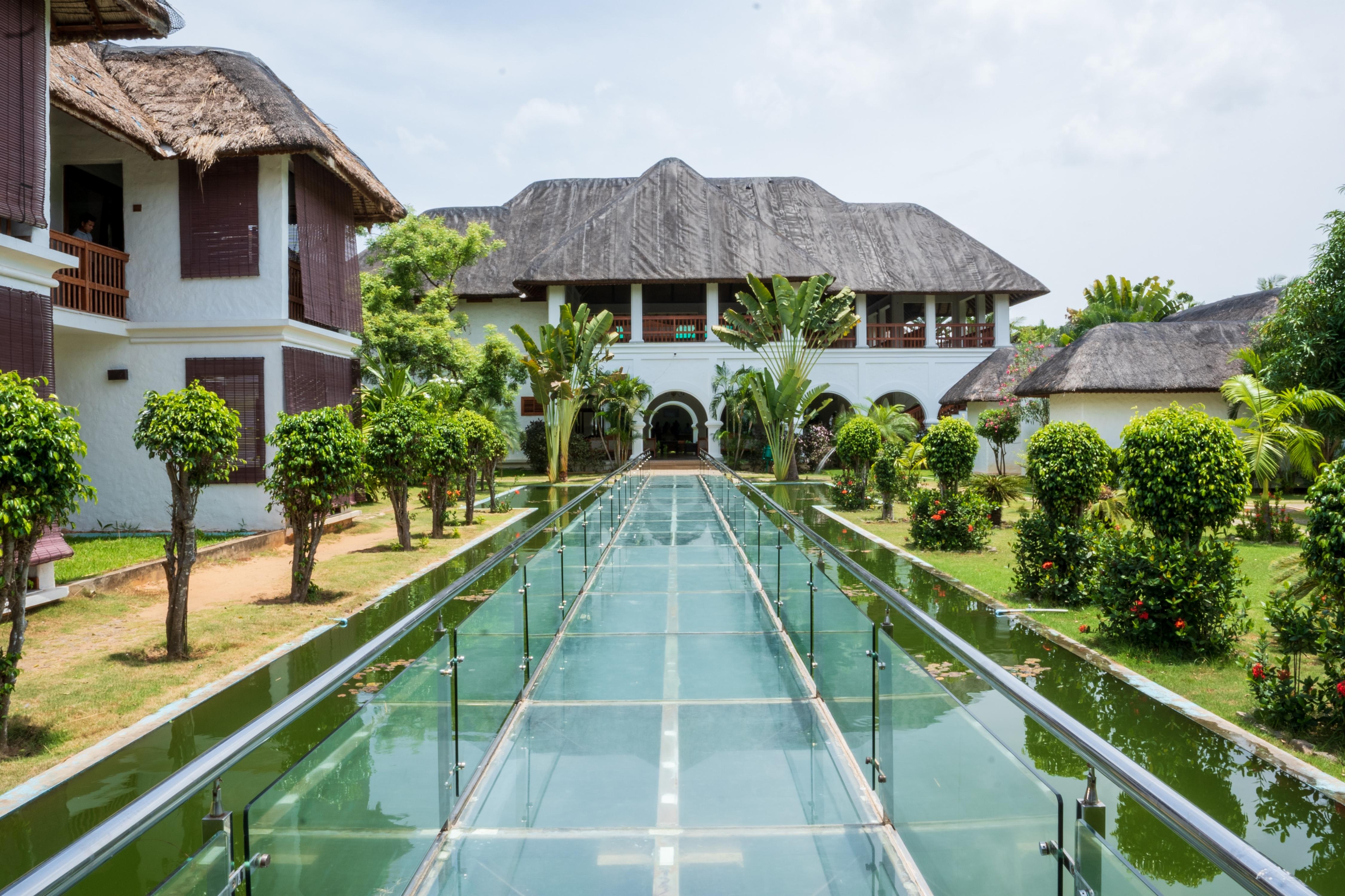 Le Pondy Beach and Lake Resort