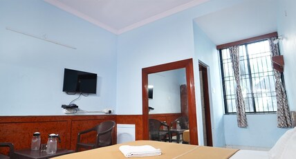 Big Bell boarding and Lodging Room Type - Deluxe AC Room