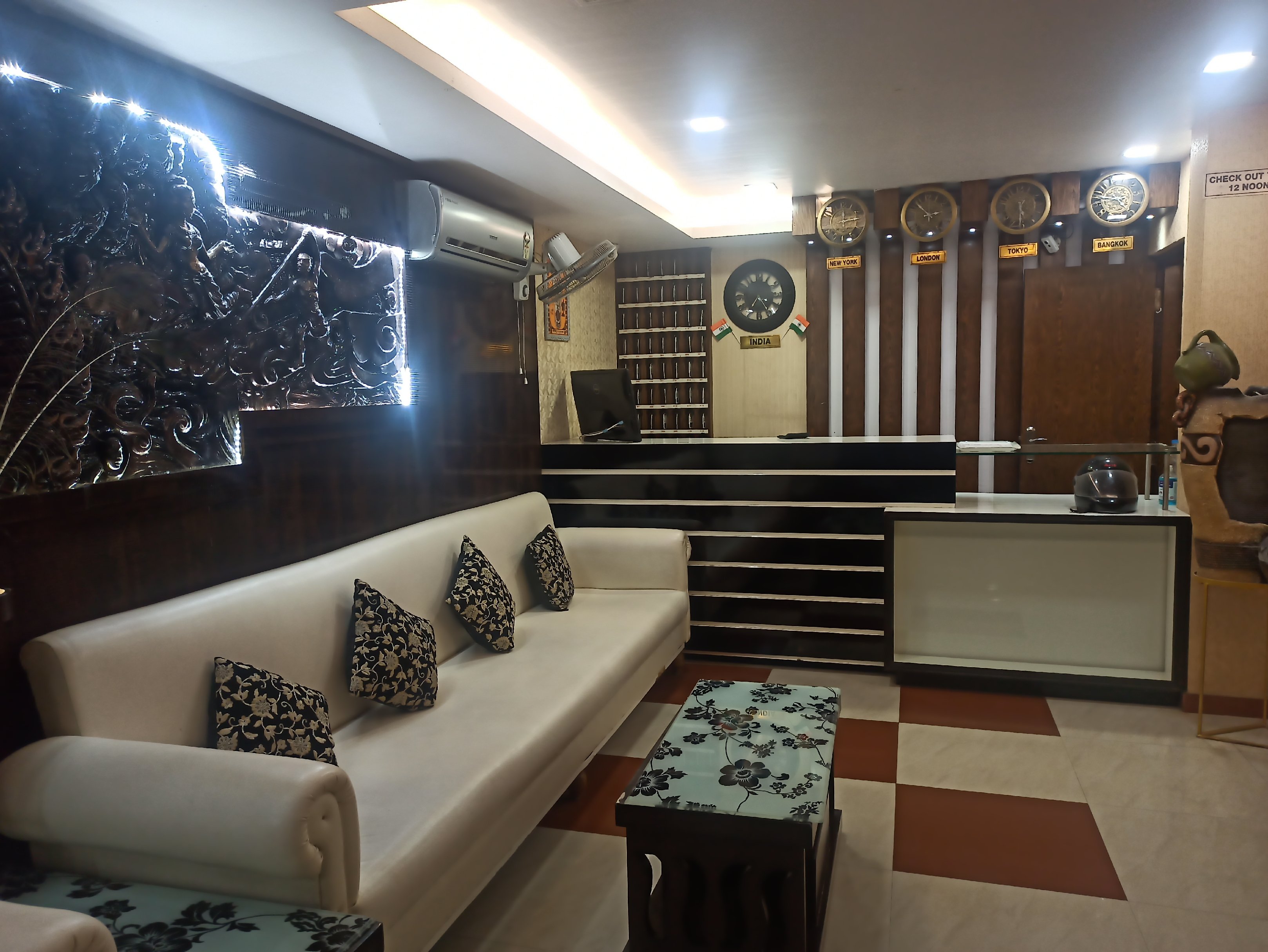 Main gallery