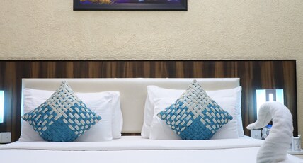Hotel Dayal International Room Type - Elite Room - 24-Hour Check-In/Check-Out Hotel Dayal International Room Type - Elite Room - 24-Hour Check-In/Check-Out