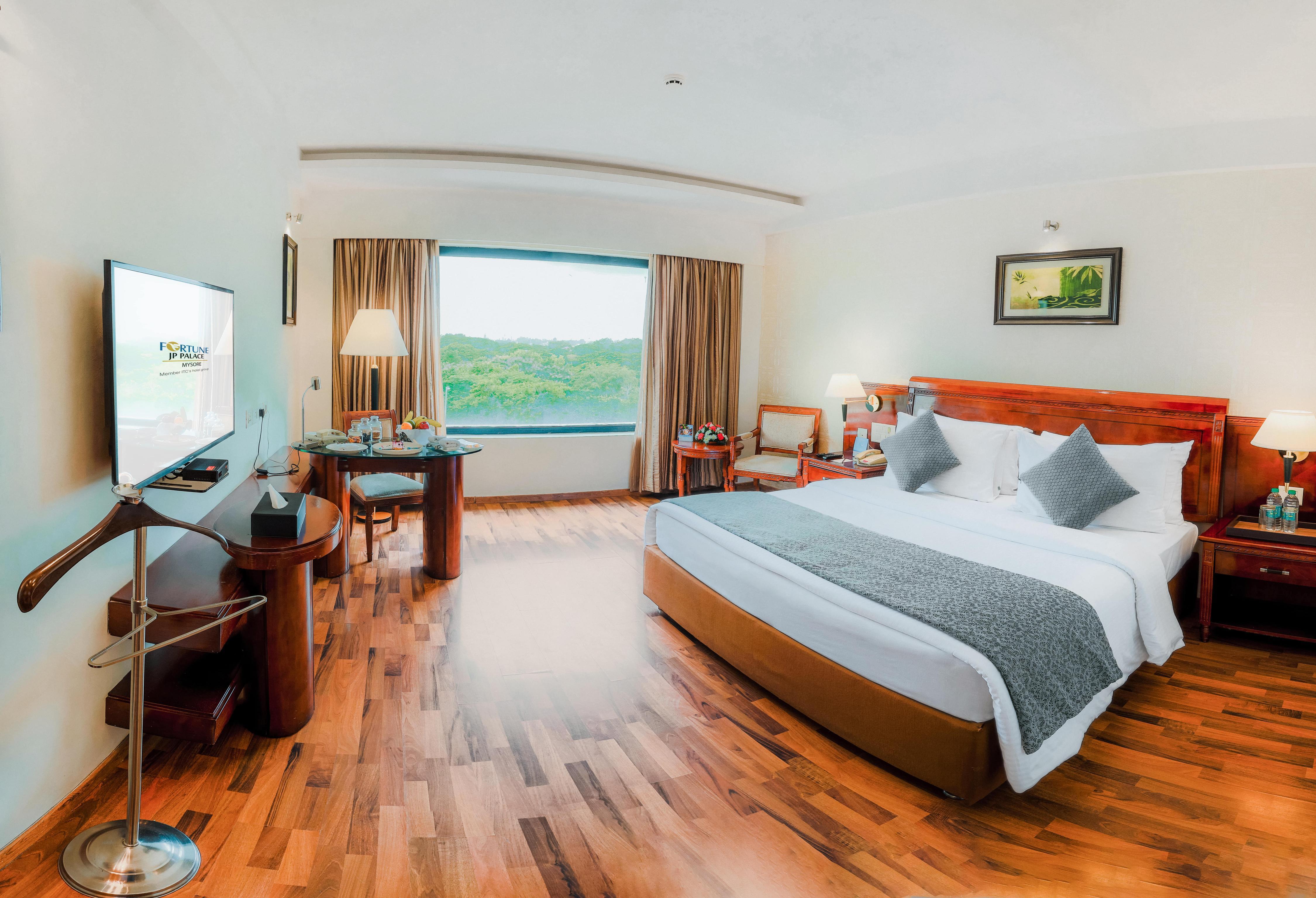 Fortune JP Palace, Mysore - Member ITC Hotels' Group Room Type - Deluxe  King