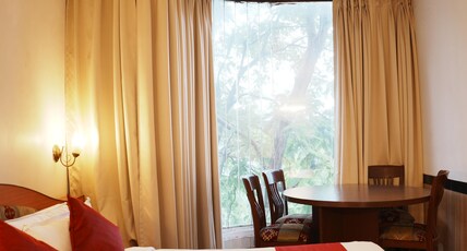 Arch Manor Room Type - Premium Suites