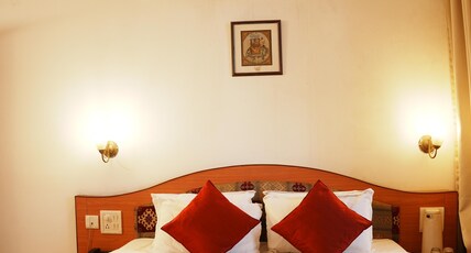Arch Manor Room Type - ROYAL Standard Room