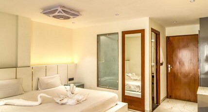 Hotel Deep Mall Road, Mussoorie Room Type - Super Deluxe (View Rooms)