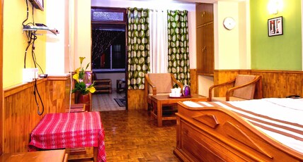Jain Group Royal Residency (2 min walk to mg marg) Room Type - Royal Suite (Kanchanjanga View Room) Jain Group Royal Residency (2 min walk to mg marg) Room Type - Royal Suite (Kanchanjanga View Room)