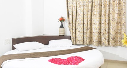 Hotel Sunny Midtown Room Type - Executive Room With Bathtub Non AC