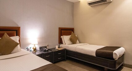 Gulf Hotel Colaba Room Type - Super Deluxe Twin